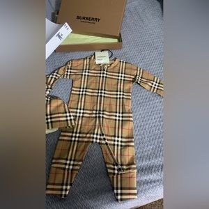 Burberry baby matching set